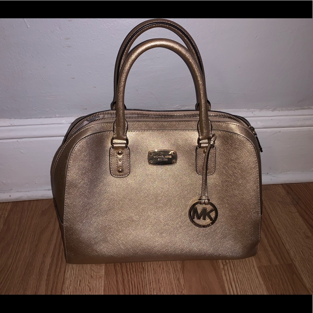 MK ✨Gold Crossbody / Tote ✨ Like new!